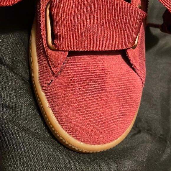 ❤️SOLD❤️🌟HOST PICK 🌟Puma Burgundy Basket Heart Corduroy Shoes - Picture 4 of 5